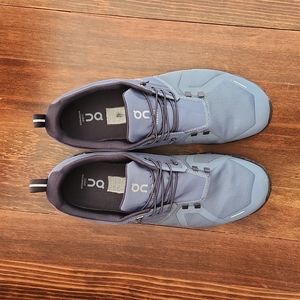 On Cloud waterproof shoes size M13